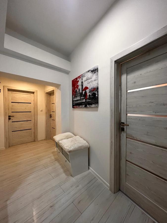 Apartmany V Centre - Vlastna Izba So Spolocnou Kuchynou A Kupelnou Moze Byt Zdielana 2 Inymi Izbami มาร์ติน ภายนอก รูปภาพ
